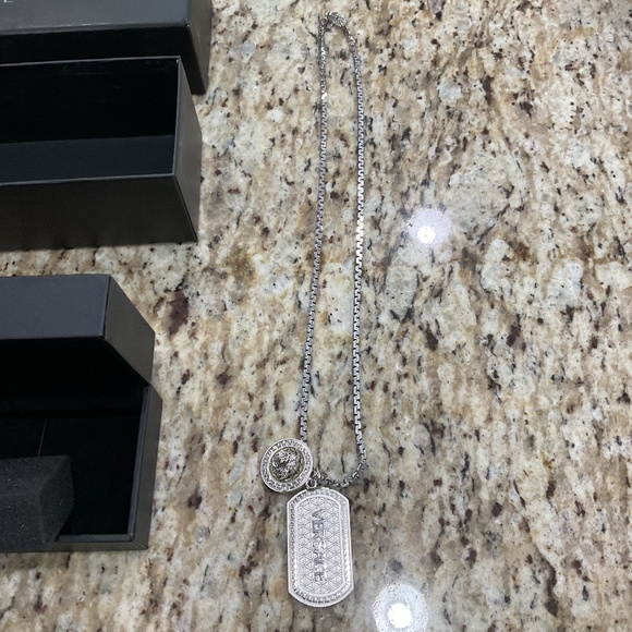 Versace  DG14698 DJMS CHAIN AND DOG TAG W/Medusa Very rare White Gold/SS LOOK - Picture 1 of 7